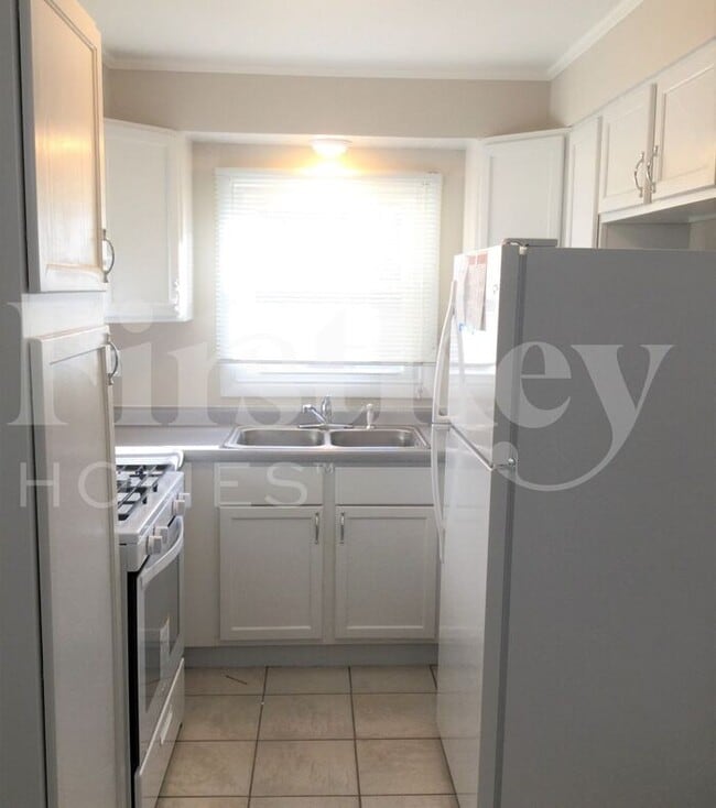 Building Photo - 2904 Woodworth Pl