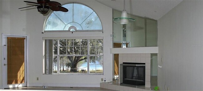 Foto del edificio - 972 Summer Lakes Dr
