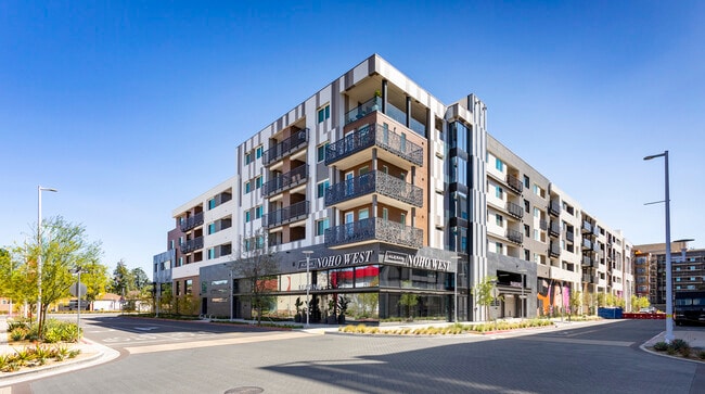 Building Photo - Alexan NoHo West
