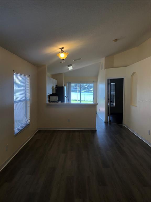 Foto del edificio - 10508 Lakeside Vista Dr