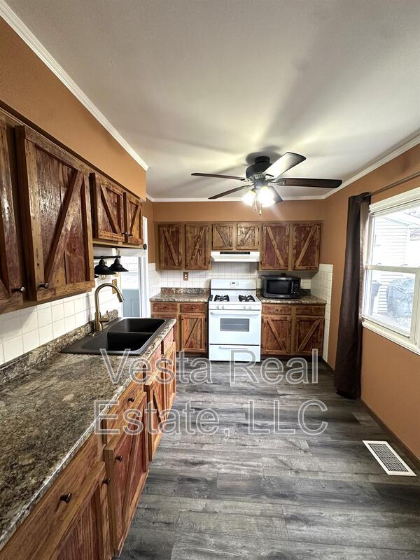 Foto del edificio - 727 Dale St