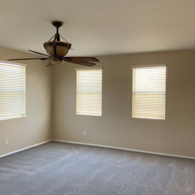Building Photo - 3906 S 52ND LN - 3BR 2.5BA Broadway/51st Ave