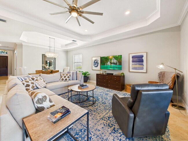 Foto del edificio - SEASONAL RENTAL – Available December through February at $10,000/month