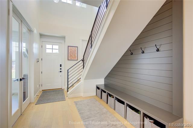 Foto del edificio - 5222 Allison Way