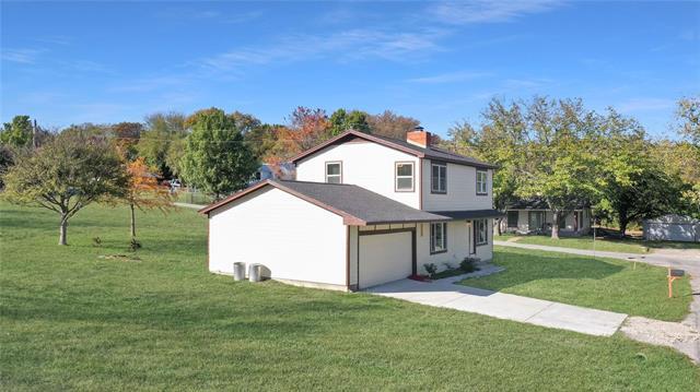 Building Photo - 9306 High Noon Dr