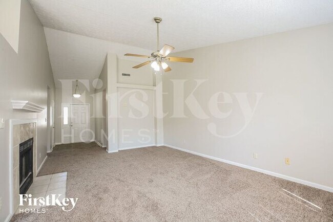 Foto del edificio - 8407 Fort Sumter Dr