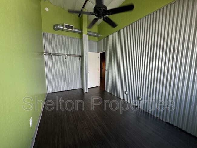 Foto del edificio - 2121 W Hayward Ave