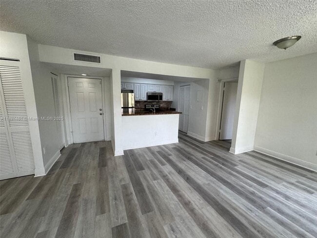 Building Photo - 1269 SW 46th Ave