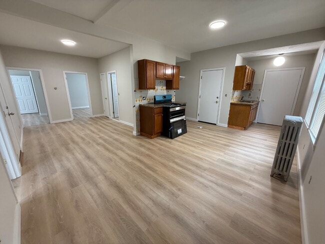 Photo - 53 Maxwell St Apartment