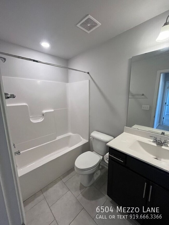 Building Photo - 6504 Mezzo Ln