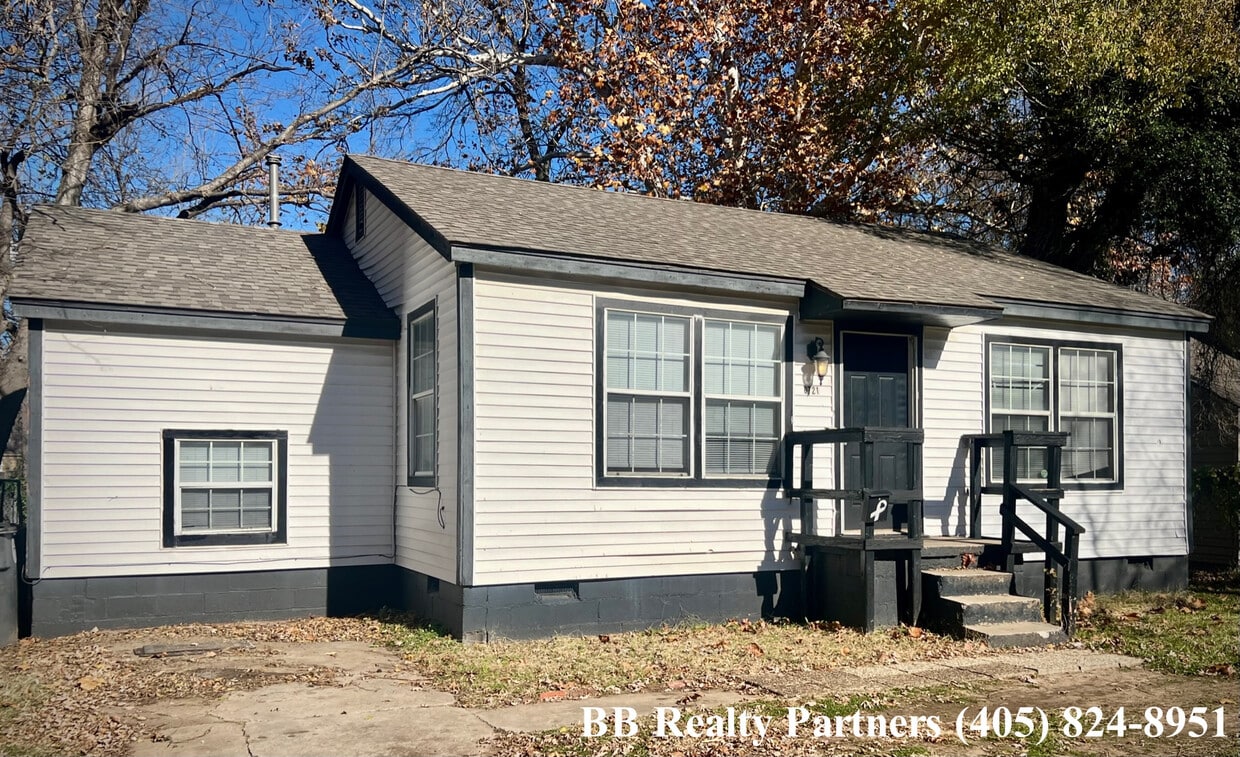 Primary Photo - 6721 E 5th St