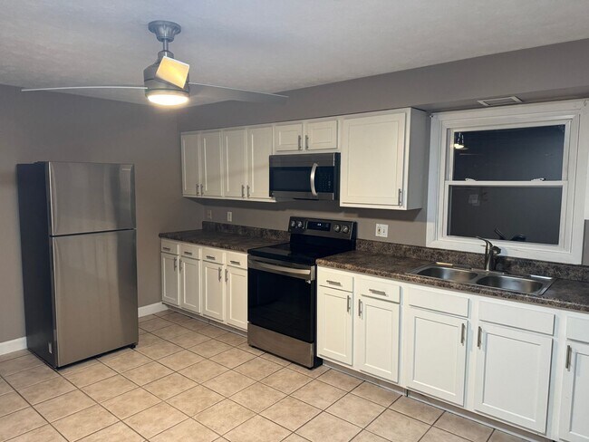 Building Photo - 904-906-906 N Highland Ave