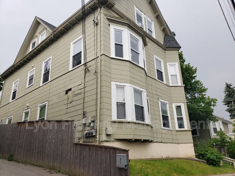 Primary Photo - 15 Woodbine St
