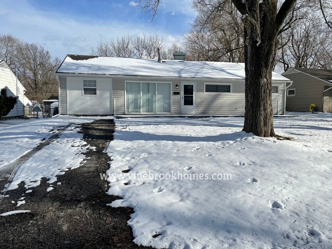 11223 Eastern Ave, Kansas City, MO 64134 House for Rent in Kansas