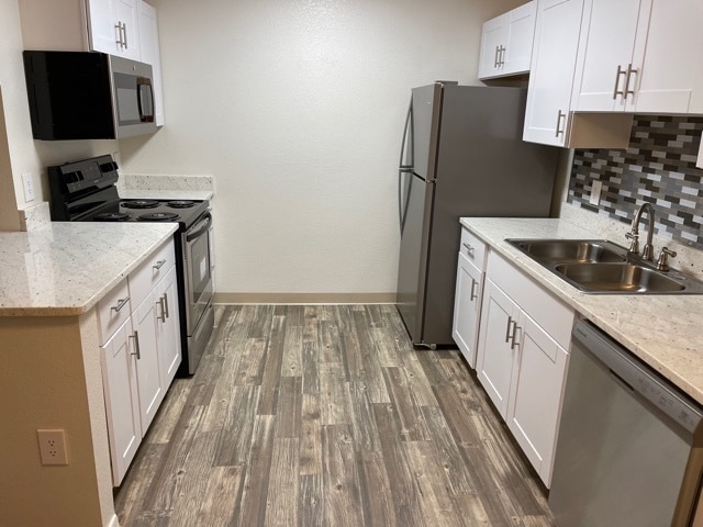 1x1 Upgraded- Select Homes - Pusch Ridge Apartments