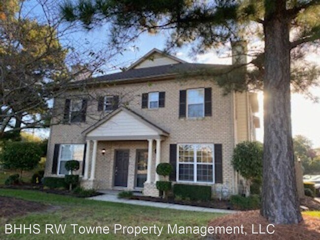 Building Photo - 2 br, 2.5 bath House - 2040 Hardwick Court