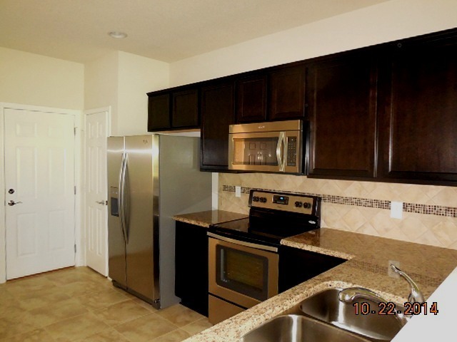 Building Photo - Fantastic 3/2.5 town home in Bartram Park!!