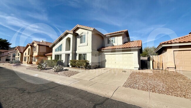 Building Photo - 4526 E Villa Theresa Dr