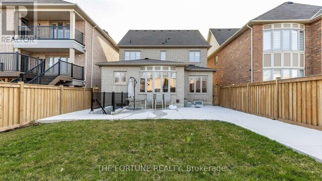 Building Photo - 118 Leadership Dr