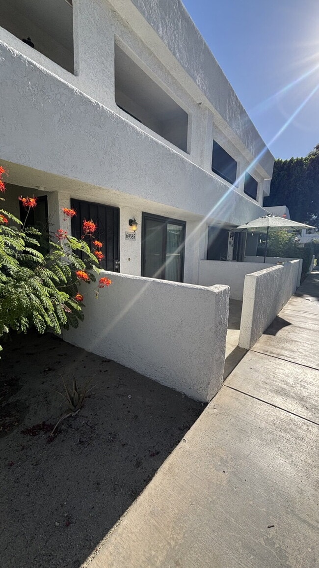 Building Photo - Rm Resort, Rancho Mirage 3 Bedrooms, 3 Bat...