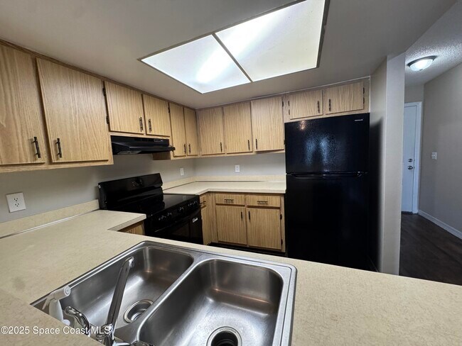 Foto del edificio - 2790 Rhonda Ln