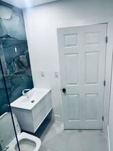 Building Photo - 1308 NW 19th Ave