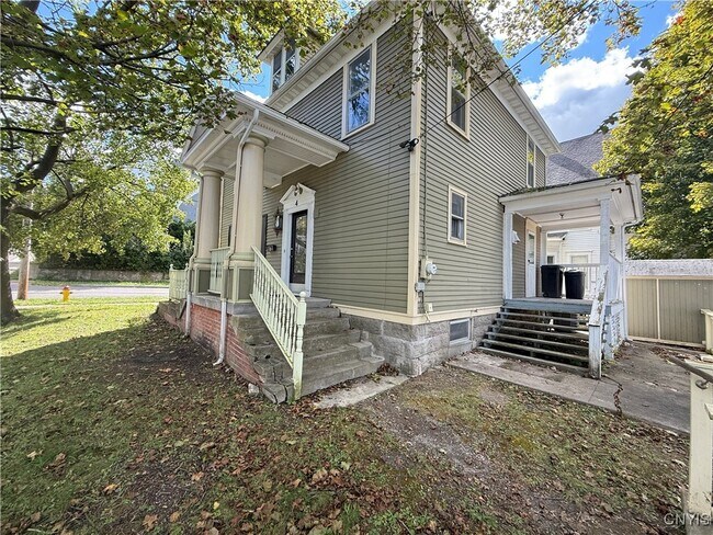 Foto del edificio - 4 Pleasant St