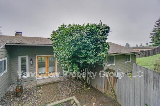 Foto del edificio - 8305 NW Fruit Valley Rd