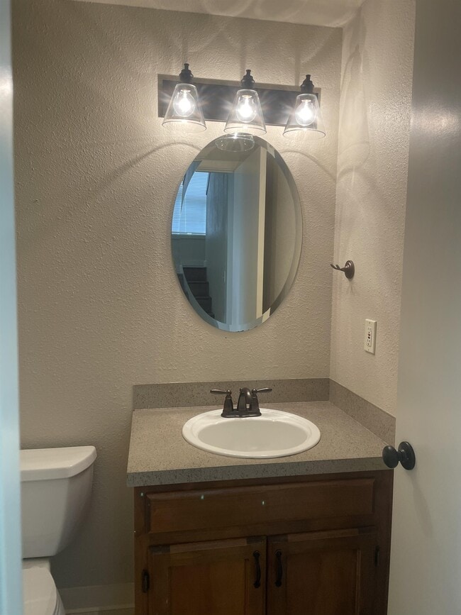 Foto del edificio - 3925 NW Walnut Pl