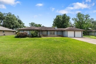 Building Photo - 9333 Walterville Rd