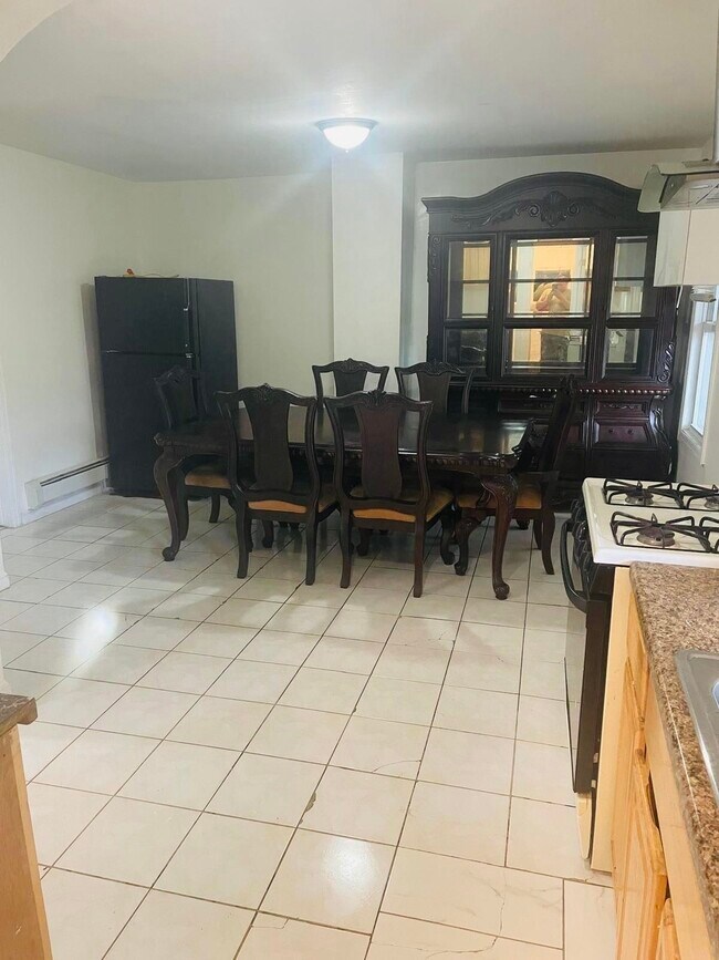 Foto del edificio - 62 HIGHLAND Ave