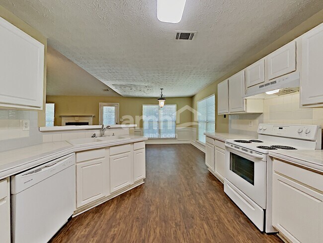 Building Photo - 427 Stone View Drive