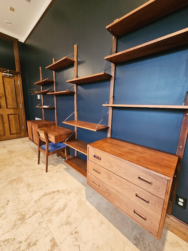 Foto del edificio - 1000 E M L King Blvd