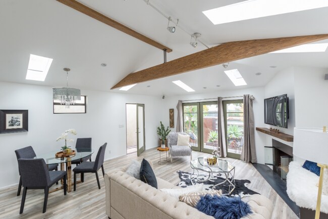 Building Photo - 13263 Venice Blvd.