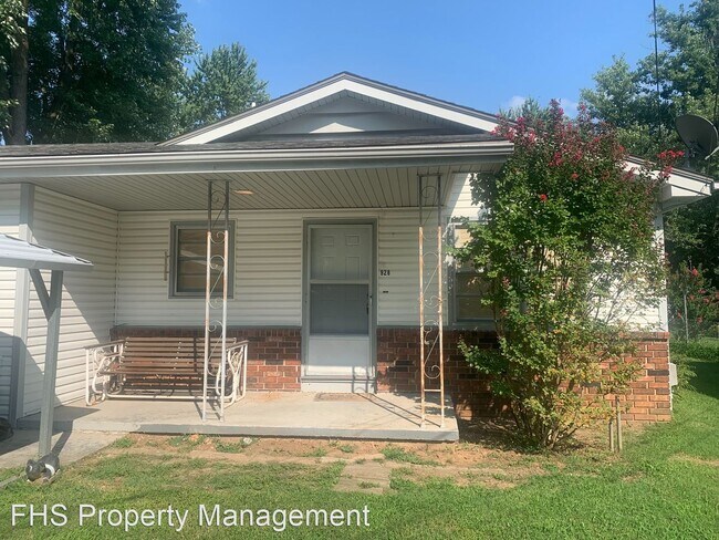 Building Photo - 4 br, 2 bath House - 928 N Glenn Ave