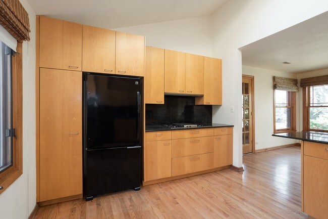 Foto del edificio - 23301 Birchwood Ln
