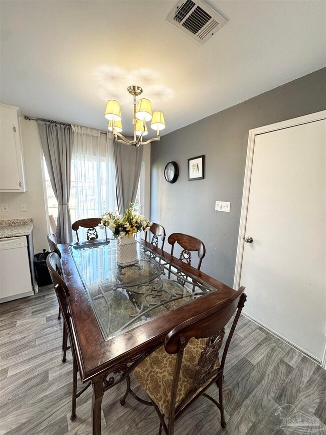 Foto del edificio - 854 Amberway Dr