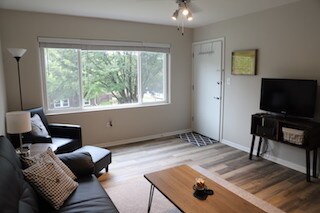 Foto principal - 1002 W Springfield Ave