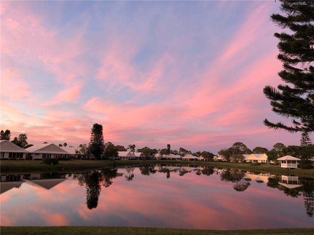 Foto principal - 705 Harrington Lake Dr S