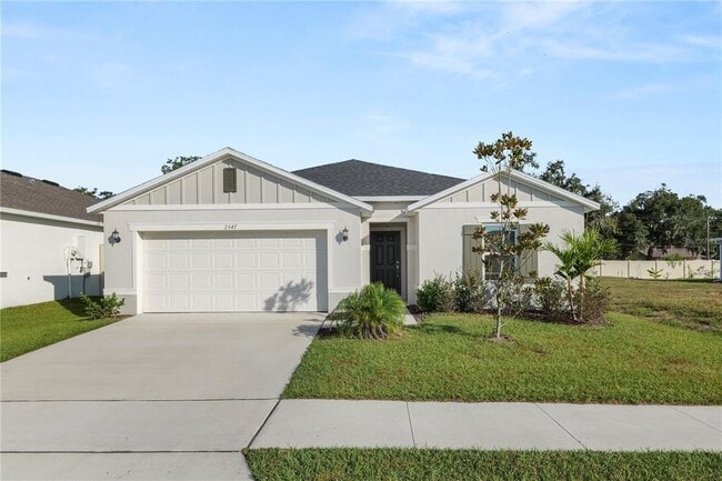 Building Photo - 2547 Zachary Taylor Wy