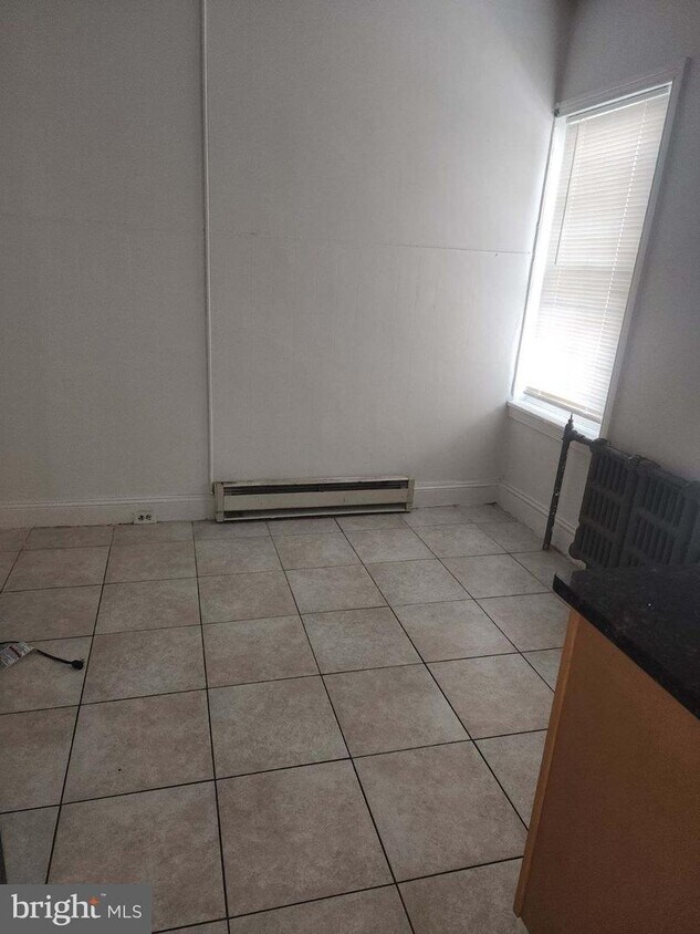 Building Photo - 4825 Longshore Ave