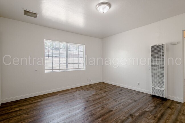 Foto del edificio - 3421-3423 Culver St