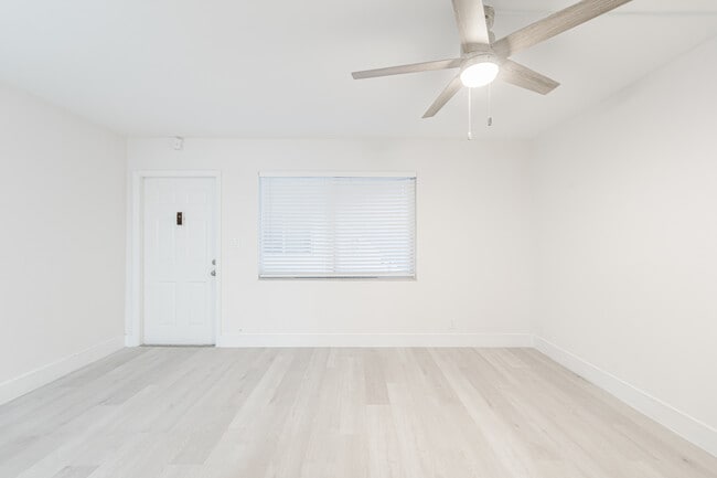 Oakland Park Villas - Oakland Park Villas Apartments
