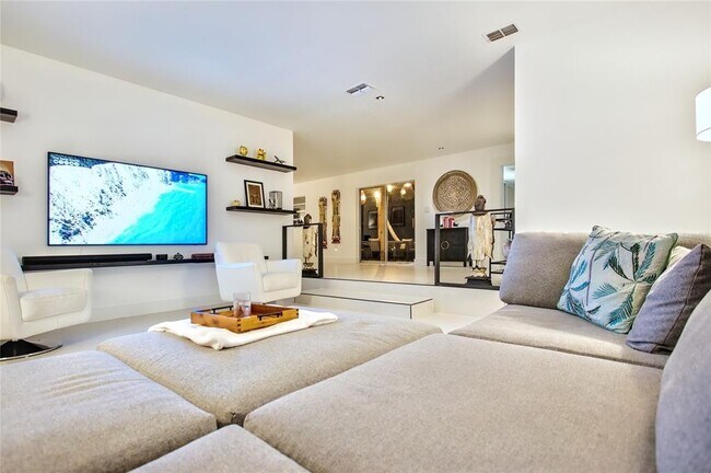 Foto del edificio - 5480 Jennings Rd