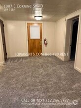 Building Photo - 1007 E Corning St