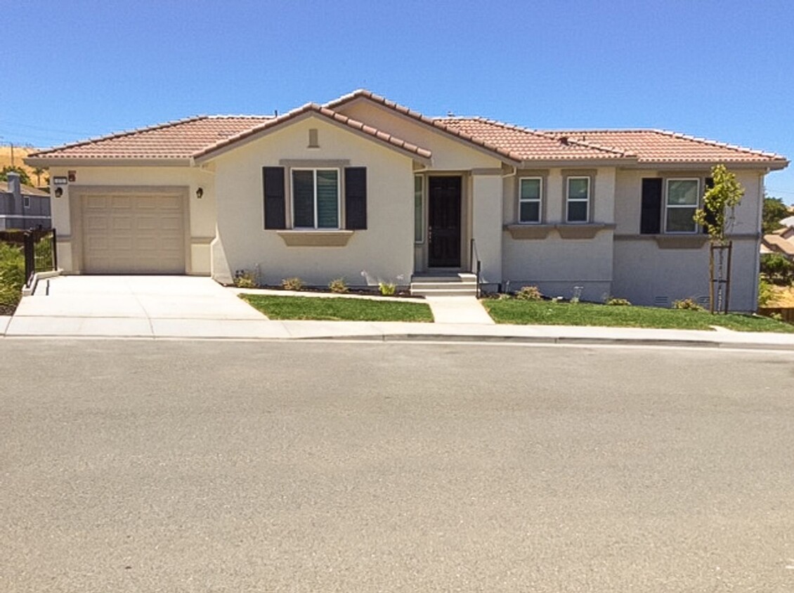 Primary Photo - Single Family Residence