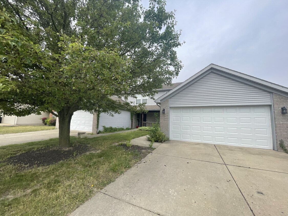 Primary Photo - 3 Bedroom, 2.5 Bathroom Duplex