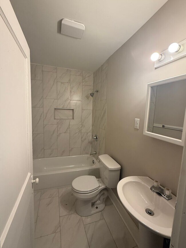 Foto del edificio - 7856 Harrold Cove