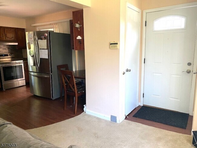 Foto del edificio - 761 Brooklyn Mountain Rd