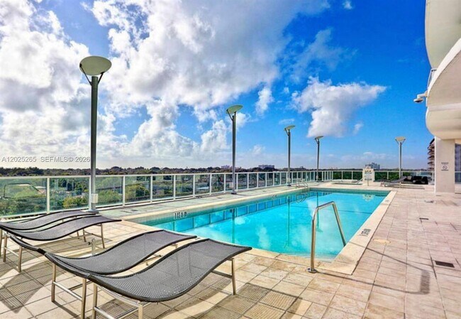Foto del edificio - 2525 SW 3rd